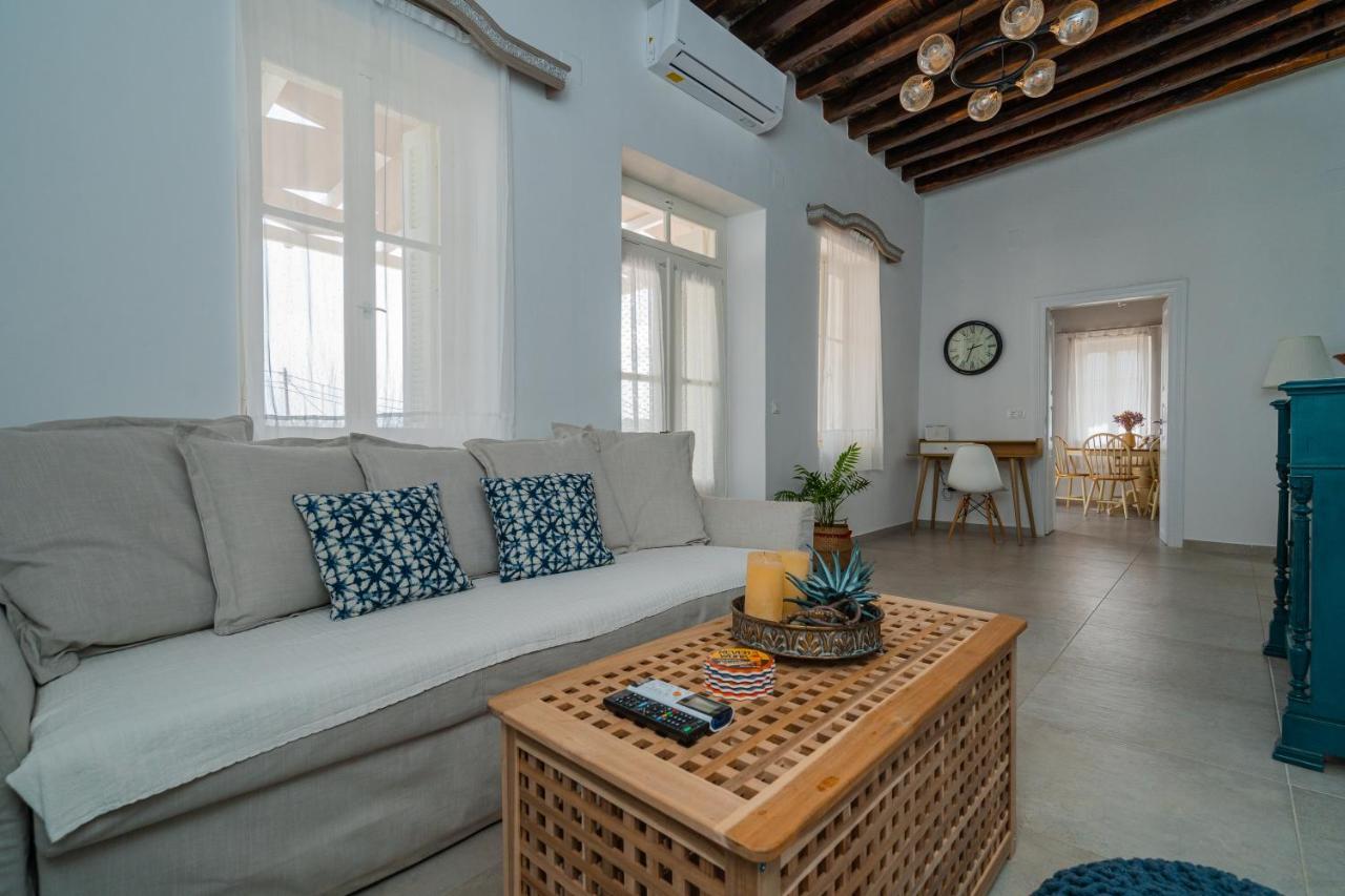 Komis Mansion Εξάμπελα Εξωτερικό φωτογραφία